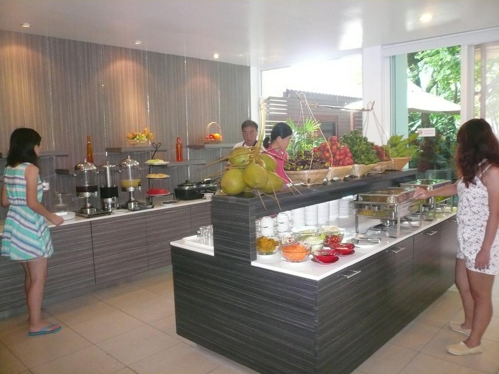 Thai Thani Pool Villa Resort Pantai Jomtien Luaran gambar